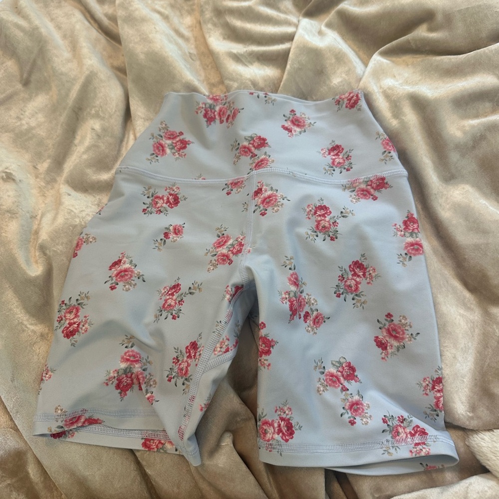 Spiritual gangster floral intent high waist biker shorts XS